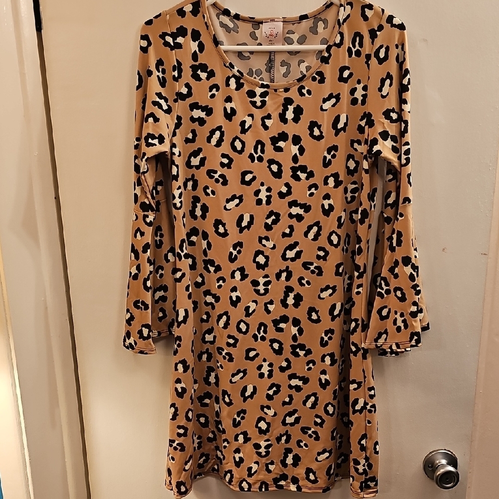 Leopard Print Bell Sleeve Midi Dress